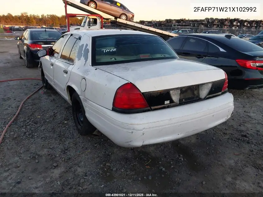 2FAFP71W21X102992 2001 Ford Crown Victoria Police Interceptor