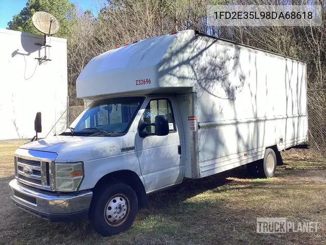 1FD2E35L98DA68618 2008 Ford E-350 Cutaway 2008 Ford E-350 Cutaway 4X2 Cargo Van