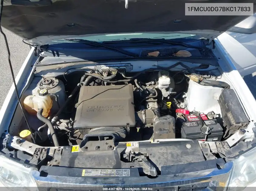 1FMCU0DG7BKC17833 2011 Ford Escape Xlt