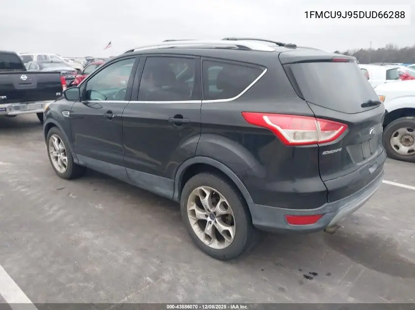 1FMCU9J95DUD66288 2013 Ford Escape Titanium