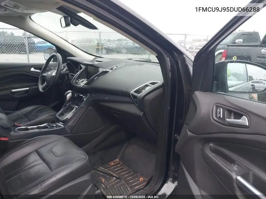 1FMCU9J95DUD66288 2013 Ford Escape Titanium