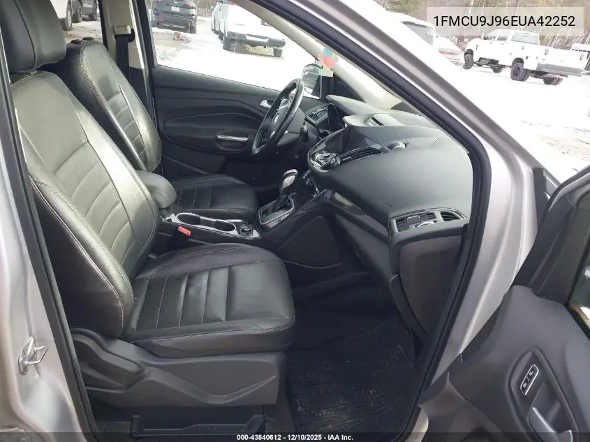 1FMCU9J96EUA42252 2014 Ford Escape Titanium