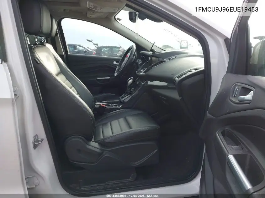 1FMCU9J96EUE19453 2014 Ford Escape Titanium