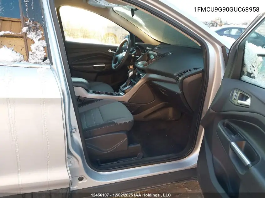 1FMCU9G90GUC68958 2016 Ford Escape Se