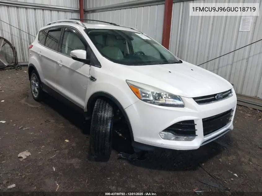 1FMCU9J96GUC18719 2016 Ford Escape Titanium
