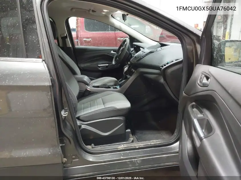 1FMCU0GX5GUA76042 2016 Ford Escape Se