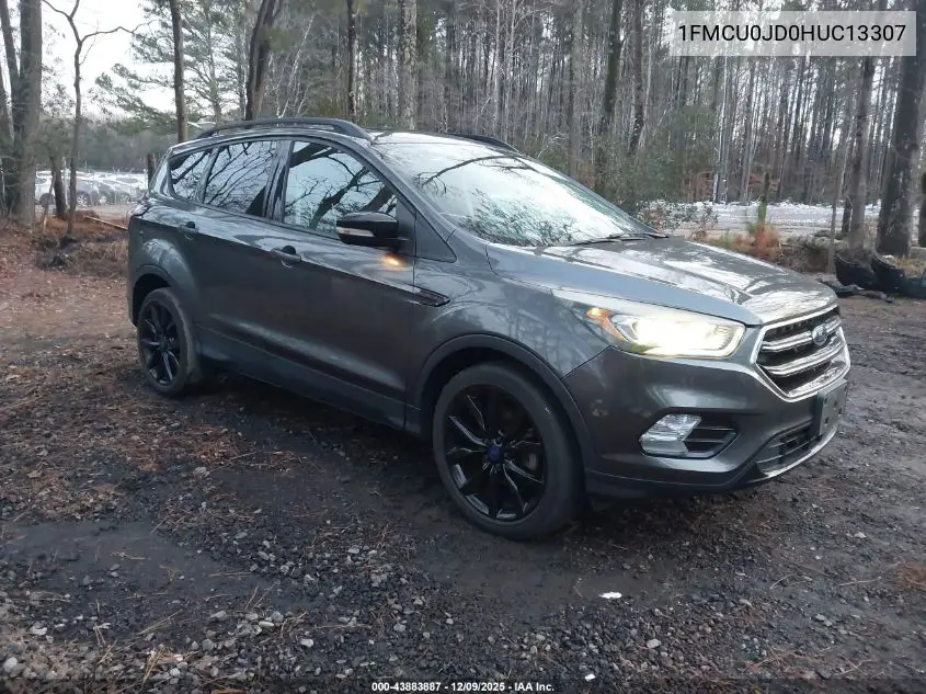 1FMCU0JD0HUC13307 2017 Ford Escape Titanium