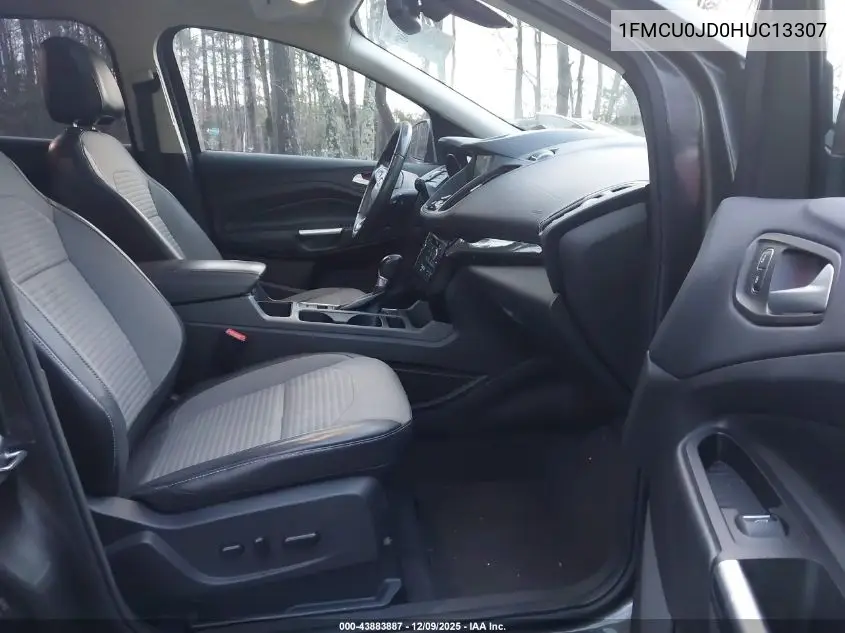 1FMCU0JD0HUC13307 2017 Ford Escape Titanium