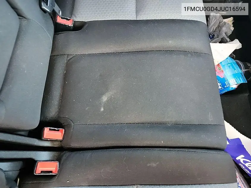 1FMCU0GD4JUC16594 2018 Ford Escape Se
