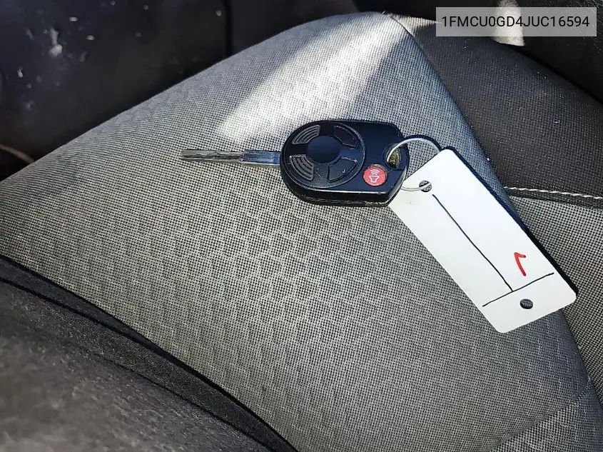 1FMCU0GD4JUC16594 2018 Ford Escape Se