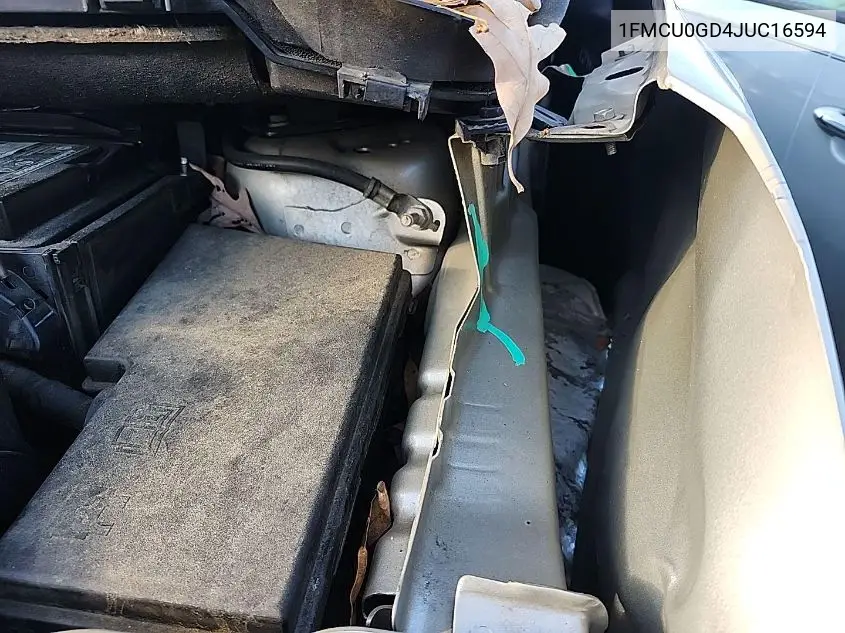 1FMCU0GD4JUC16594 2018 Ford Escape Se
