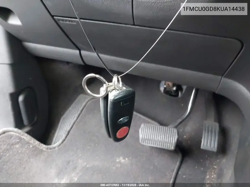 1FMCU0GD8KUA14438 2019 Ford Escape Se