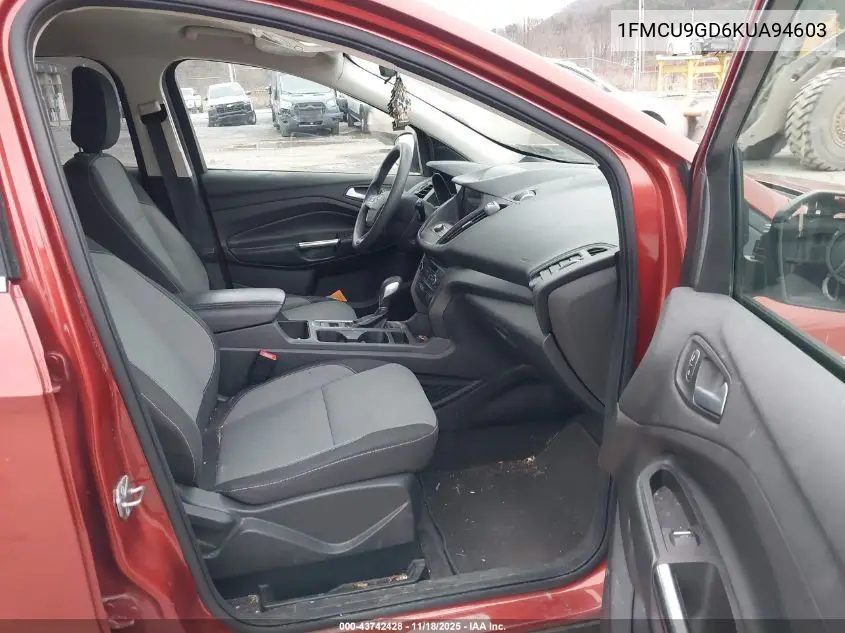 1FMCU9GD6KUA94603 2019 Ford Escape Se