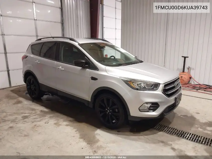 1FMCU0GD6KUA39743 2019 Ford Escape Se