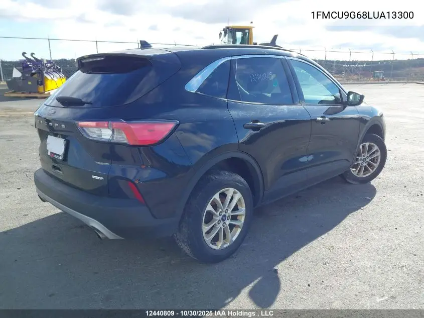 1FMCU9G68LUA13300 2020 Ford Escape Se