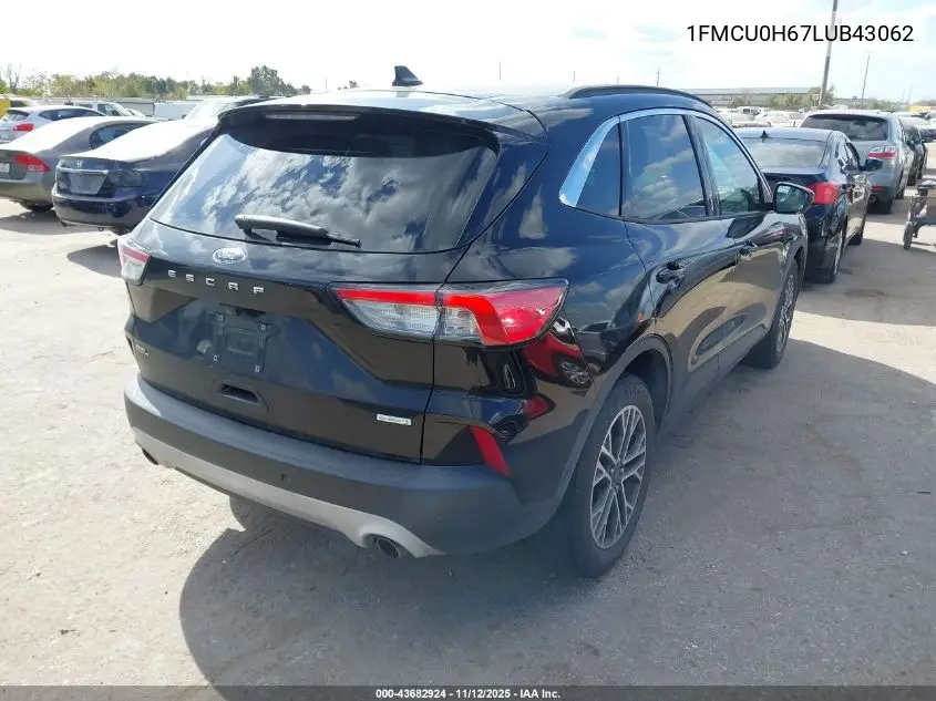 1FMCU0H67LUB43062 2020 Ford Escape Sel