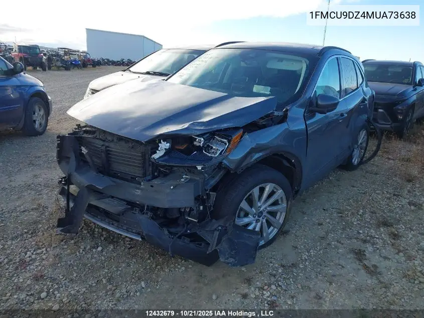 1FMCU9DZ4MUA73638 2021 Ford Escape Titanium