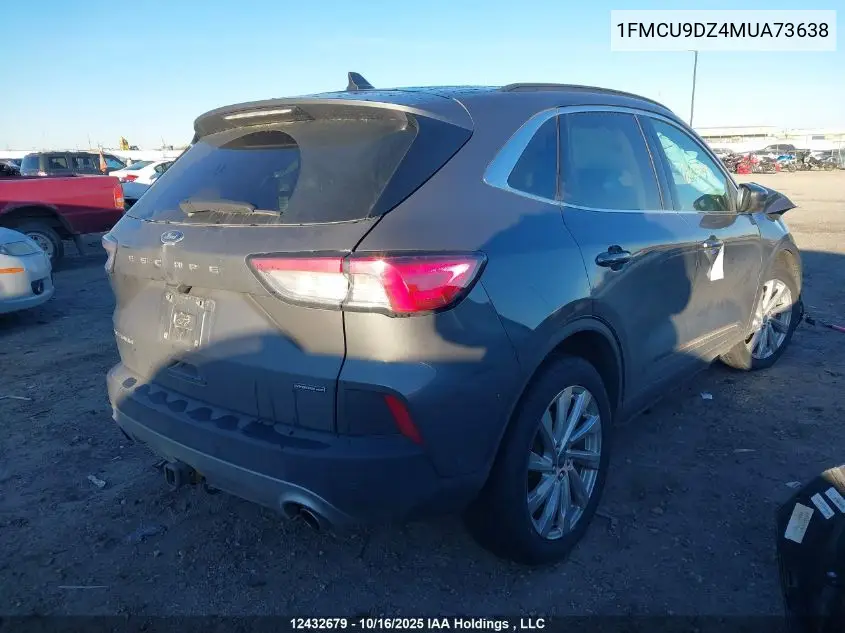 1FMCU9DZ4MUA73638 2021 Ford Escape Titanium