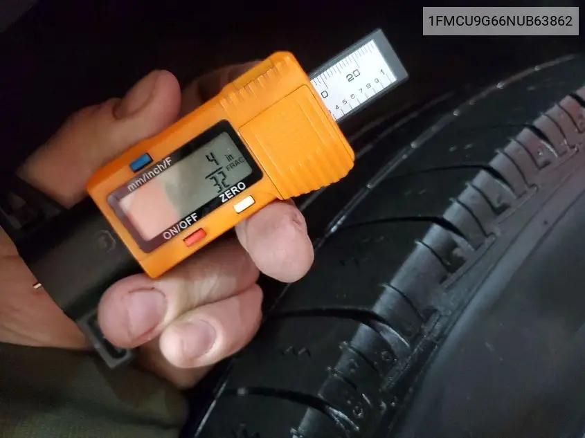 1FMCU9G66NUB63862 2022 Ford Escape Se