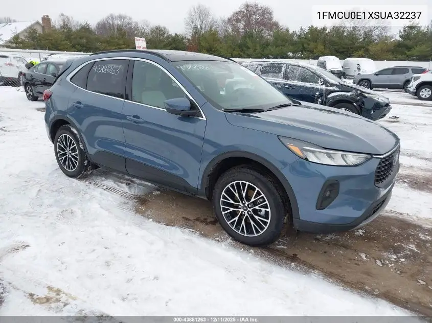 1FMCU0E1XSUA32237 2025 Ford Escape Phev