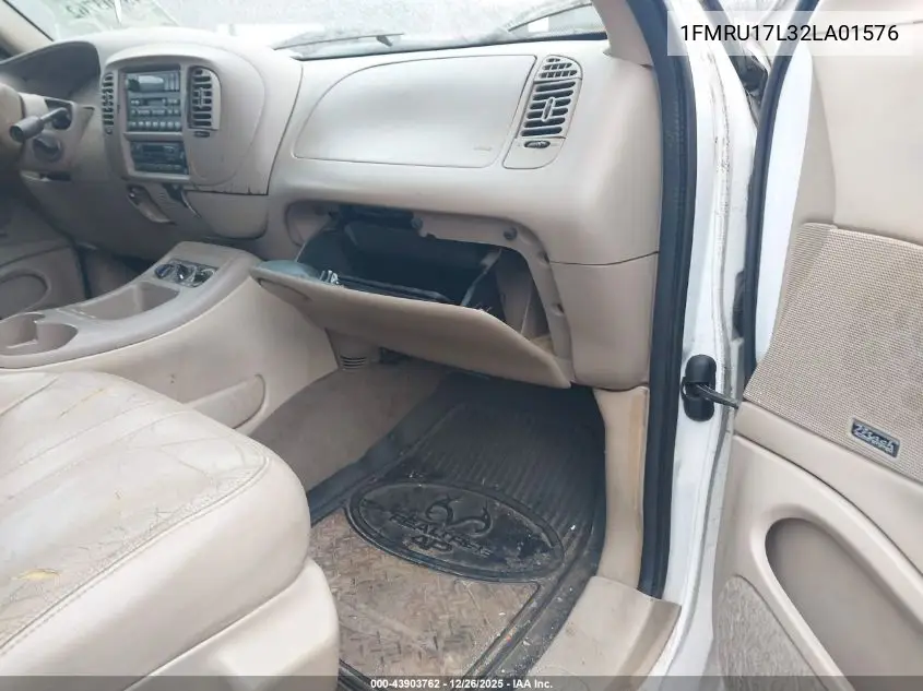 1FMRU17L32LA01576 2002 Ford Expedition Eddie Bauer