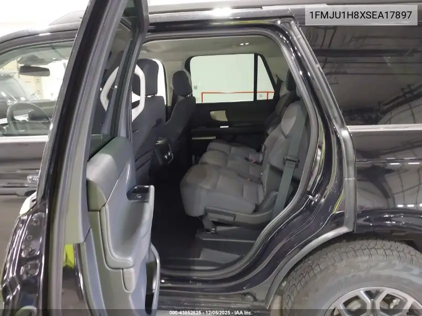 1FMJU1H8XSEA17897 2025 Ford Expedition Active