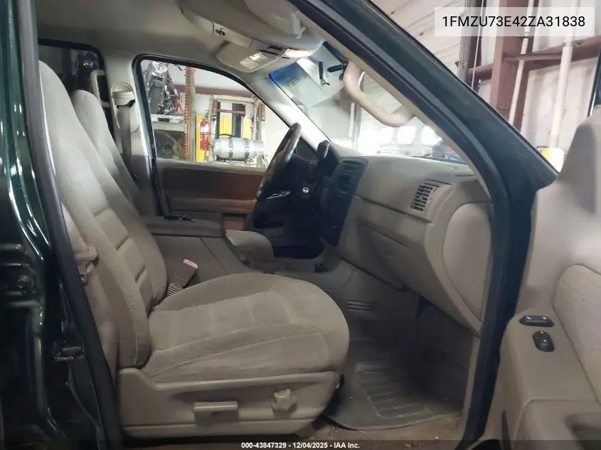 1FMZU73E42ZA31838 2002 Ford Explorer Xlt