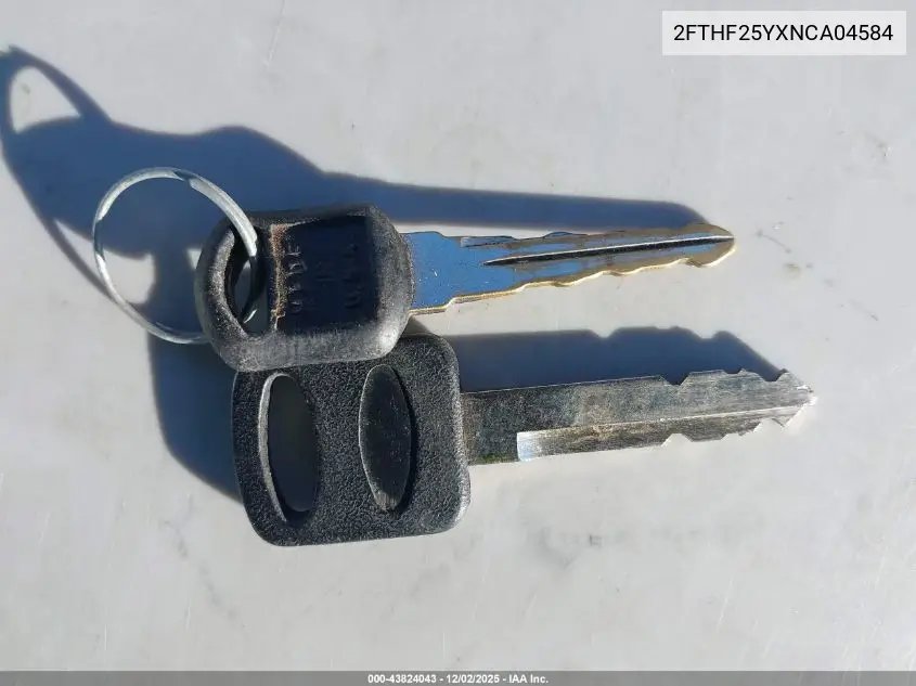 2FTHF25YXNCA04584 1992 Ford F250