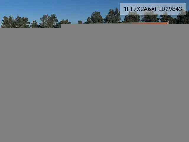 1FT7X2A6XFED29843 2015 Ford F-250 2015 Ford F-250 Xlt 4X2 Extended Cab Pickup
