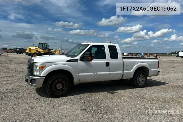 1FT7X2A60GEC19062 2016 Ford F-250 2016 Ford F-250 Xl 4X2 Extended Cab Pickup