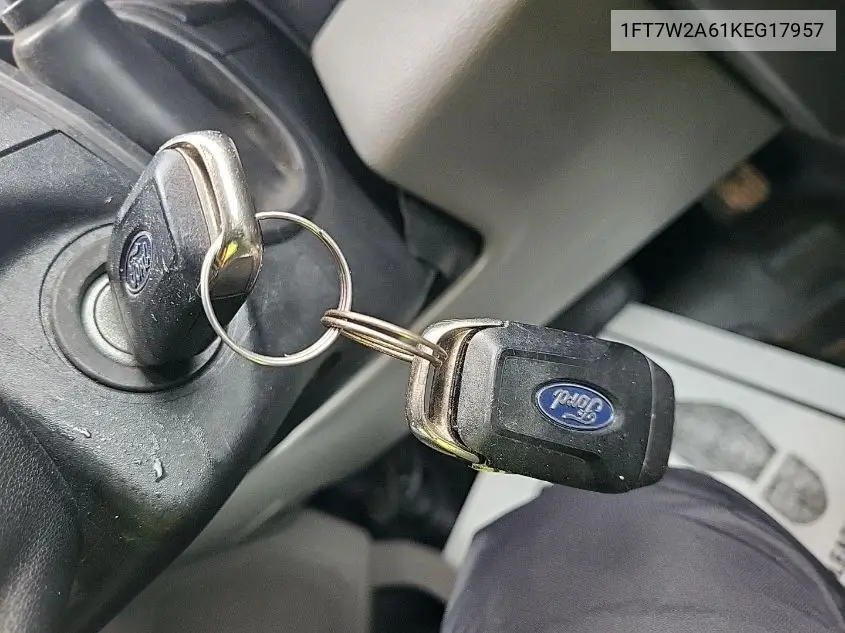 1FT7W2A61KEG17957 2019 Ford F-250 Xl