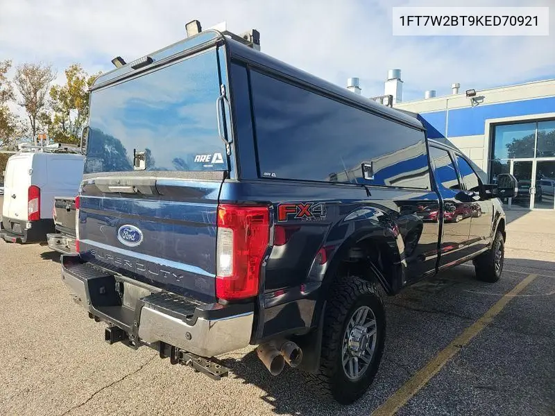 1FT7W2BT9KED70921 2019 Ford F-250 Lariat