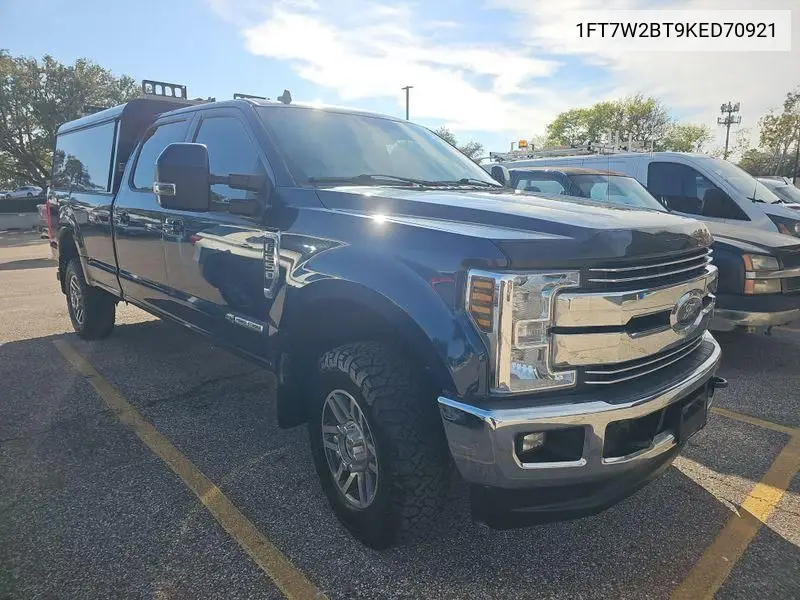 1FT7W2BT9KED70921 2019 Ford F-250 Lariat