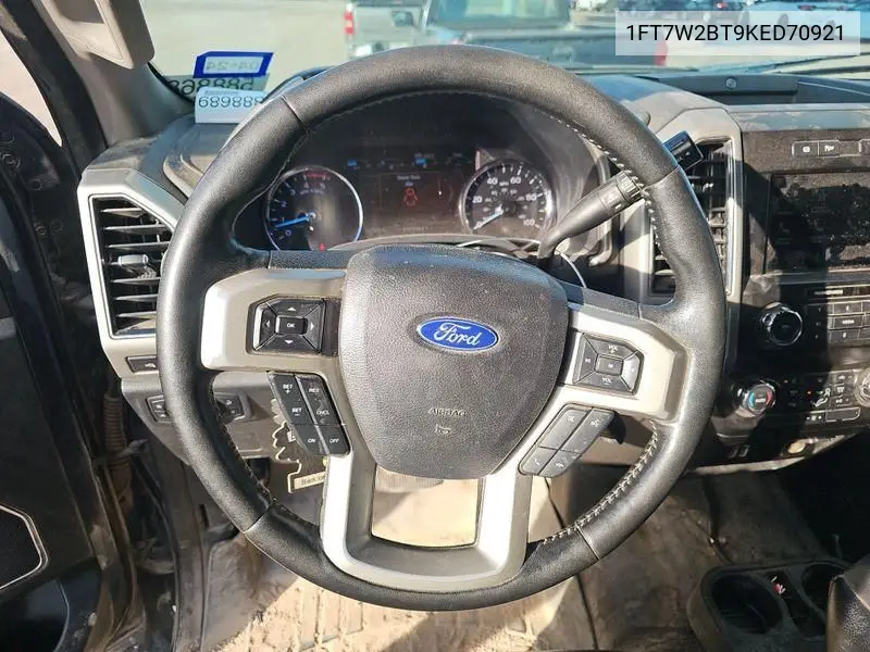 1FT7W2BT9KED70921 2019 Ford F-250 Lariat