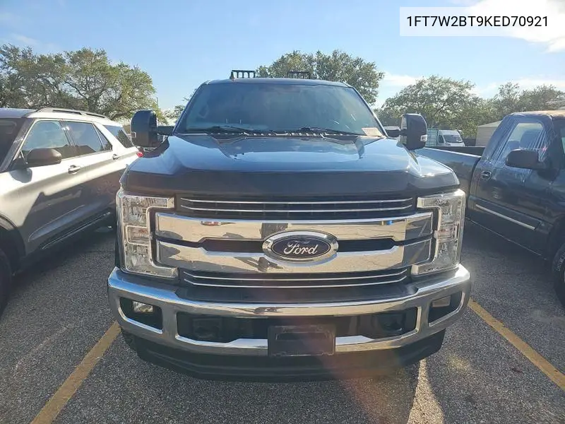 1FT7W2BT9KED70921 2019 Ford F-250 Lariat