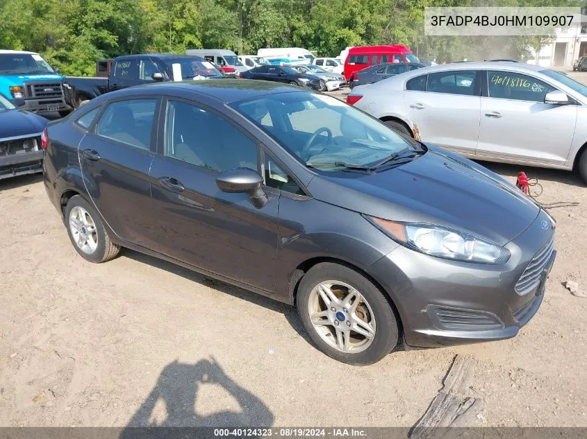 3FADP4BJ0HM109907 2017 Ford Fiesta Se