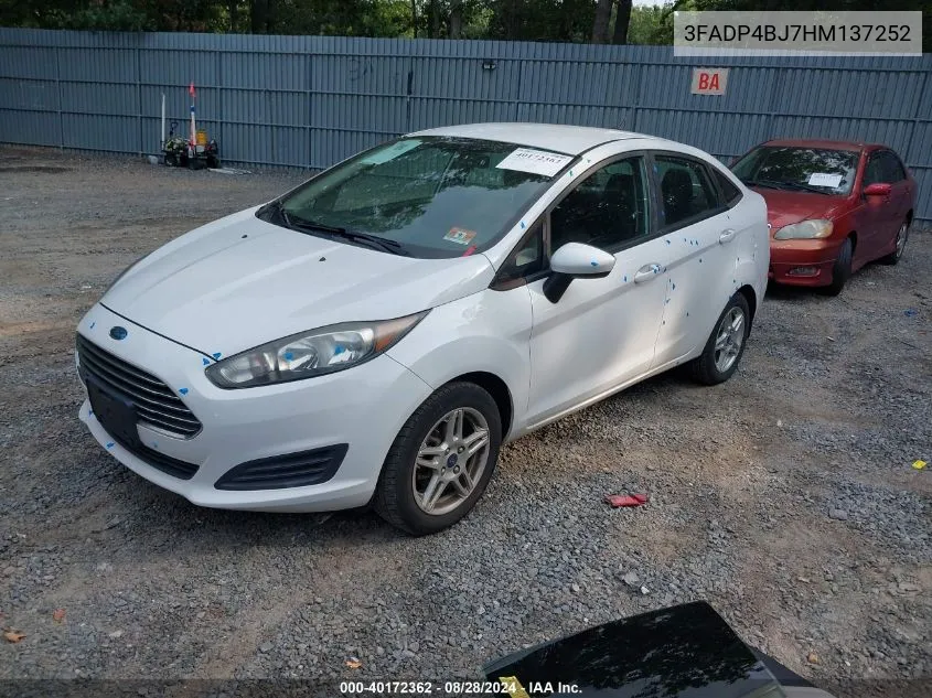 3FADP4BJ7HM137252 2017 Ford Fiesta Se