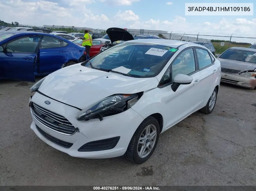 3FADP4BJ1HM109186 2017 Ford Fiesta Se