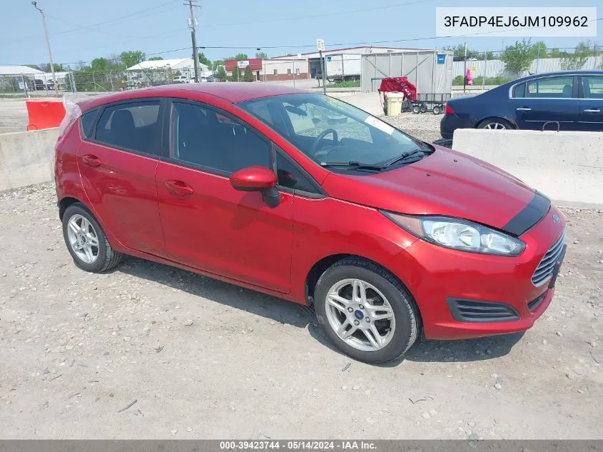 3FADP4EJ6JM109962 2018 Ford Fiesta Se