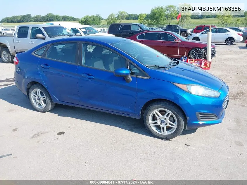 3FADP4BJ5KM163386 2019 Ford Fiesta Se