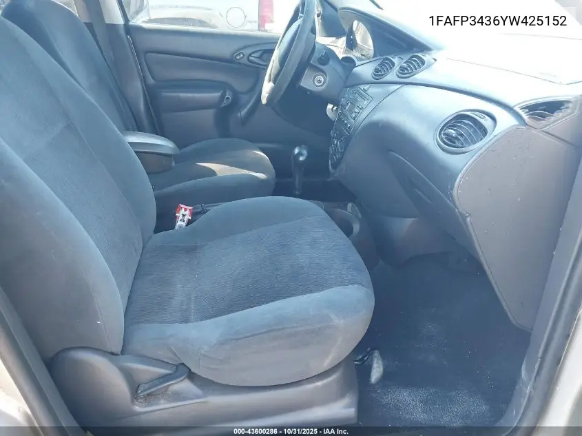 1FAFP3436YW425152 2000 Ford Focus Se