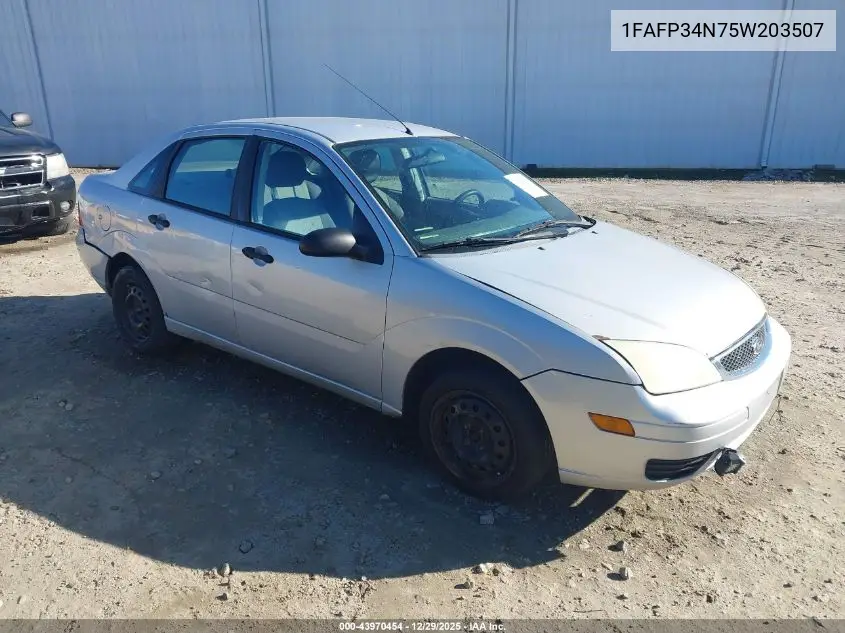 1FAFP34N75W203507 2005 Ford Focus Zx4