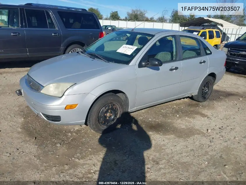 1FAFP34N75W203507 2005 Ford Focus Zx4