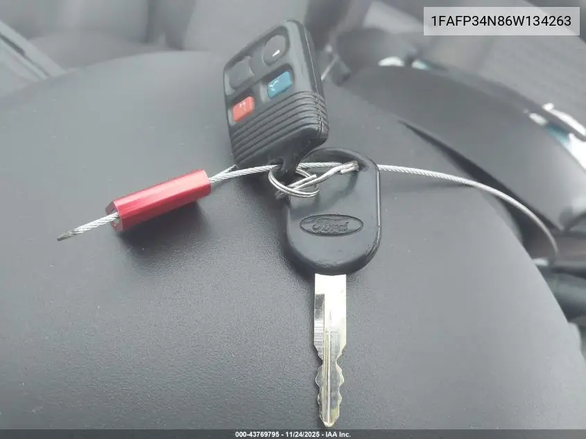1FAFP34N86W134263 2006 Ford Focus Zx4