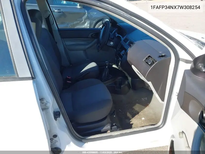 1FAFP34NX7W308254 2007 Ford Focus S/Se/Ses