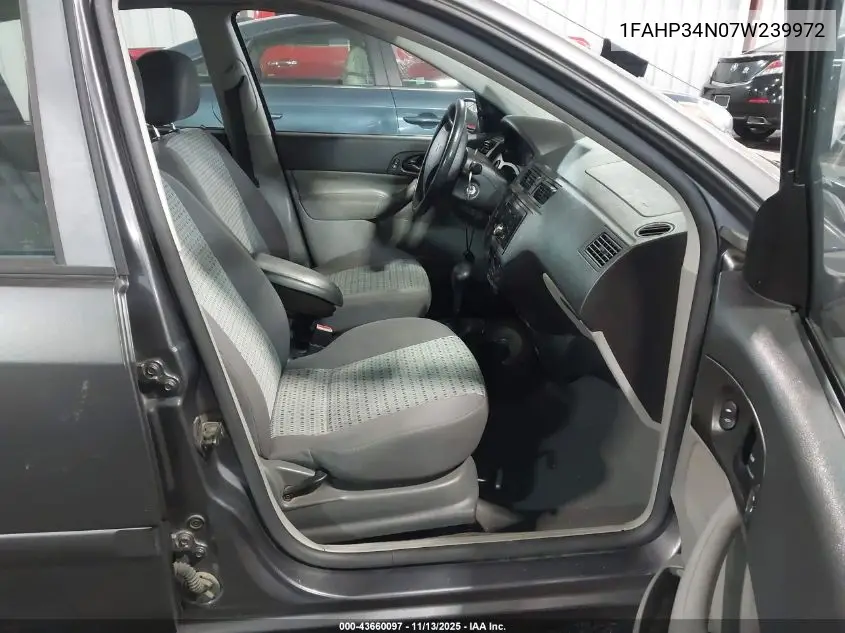 1FAHP34N07W239972 2007 Ford Focus S/Se/Ses
