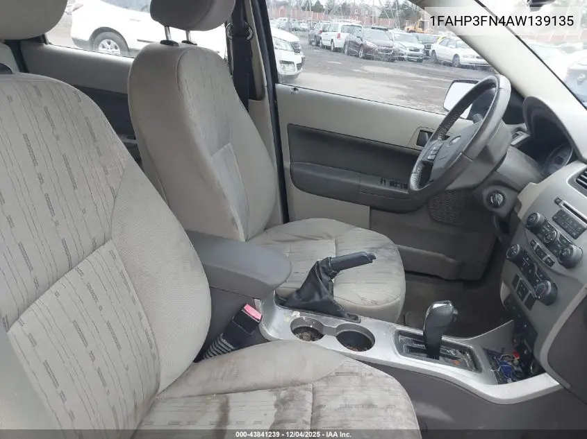 1FAHP3FN4AW139135 2010 Ford Focus Se