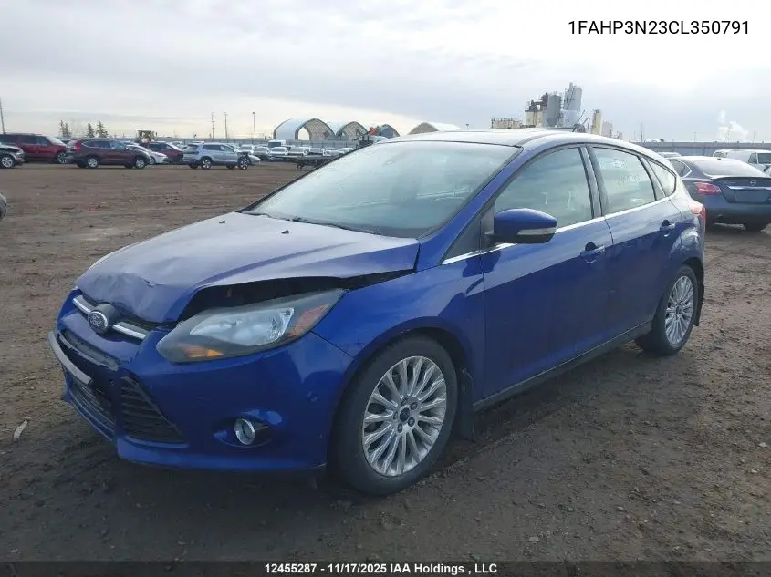 1FAHP3N23CL350791 2012 Ford Focus Titanium