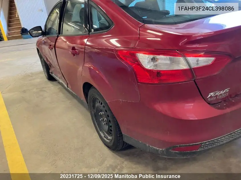 1FAHP3F24CL398086 2012 Ford Focus Se