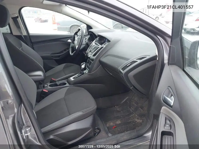 1FAHP3F21CL401557 2012 Ford Focus Se